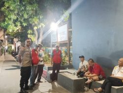 Patroli Bersama FKDM dan Ketua RT, Bhabinkamtibmas Kampung Rawa Ciptakan Wilayah Jelang Nataru Yang Aman dan Damai