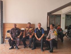 Sambangi Tempat Ibadat Jelang Libur Nataru Bersama Bhabinkamtibmas Pasar Baru