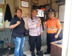 Sambang Pos Keamanan KAI Bersama Bhabinkamtibmas Mangga Dua Selatan