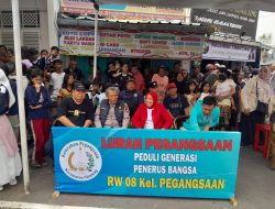 Kanit Binmas Menteng Menghadiri Giat Turnamen Sepak Bola Di Kelurahan Pegangsaan