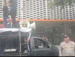 Bhabinkamtibmas Gondangdia Pengamanan Giat Aksi Unjuk Rasa Di Kantor Bawaslu RI