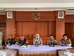 Bhabinkamtibmas Kelurahan Gunung Sahari Selatan Hadiri Rapat Koordinasi Menjelang Perayaan Natal 2024 dan tahun baru 2025