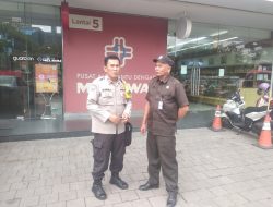 Patroli Wilayah dan Sambang Dialogis Bhabinkamtibmas Ke Pertokoan Salemba