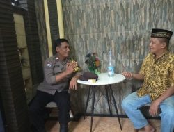 Menjelang Libur Natal dan Tahun Baru Bhabinkamtibmas Kelurahan Johar Baru Sambang Ke Kediaman Tokoh Masyarakat