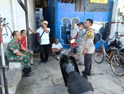 Dampingi Ketua RW Sambang Warga Dan Tempat Kos Kosan Bersama Bhabinkamtibmas Dan Babinsa