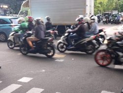 Personil Sabhara Polsek Metro Gambir Gelar Ploting Sore di Kecamatan Gambir