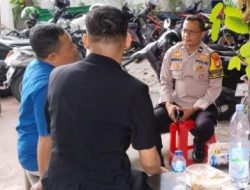 Sambangi Warga Bhabinkamtibmas Cempaka Putih Timur Sampaikan Imabauan Kamtibmas Jelang Natal Dan Tahun Baru