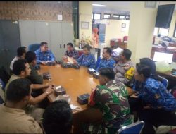 Bhabinkamtibmas Johar Baru Hadiri Rapat Evaluasi Pelaksanaan Pilkada Tahun 2024 Tingkat Kelurahan Johar Baru