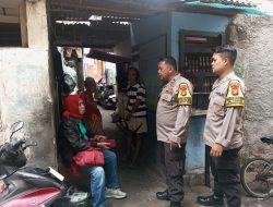 Kerja Sama Dua Bhabinkamtibmas Dalam Mengelola Kamtibmas Di Perbatasan Wilayah Binaannya