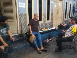 Sambang Dialogis Bhabinkamtibmas Kelurahan Johar Baru Cooling System Kamtibmas Dengan Ketua RT dan Warga