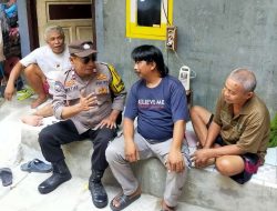 Bhabinkamtibmas Kelurahan Galur Jelang Libur Nataru, Sambang Ke Tokoh Masyarakat dan Warga Jaga Keamanan Wilayah