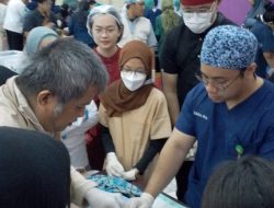 Pengamanan Sunatan Massal Gratis di Masjid Baiturrahim Oleh Bhabinkamtobmas Gunung Sahari Utara