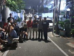 Cara Bertindak Bhabinkamtibmas Kartini Dengan Patroli Jalan Kaki Cegah Tawuran