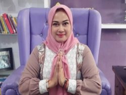 Ina Purnamasari, S.Pd., M.Pd.: Membangun Generasi Pemimpin di SMP Negeri 1 Bumiayu