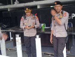 Wakapolsek Metro Menteng Kontrol Kesiapan Pospam Natal Dan Tahun Baru Di Gereja GPIB Paulus