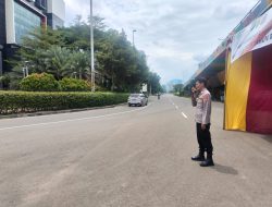 Dalam Menjaga Kondusifitas Wilayah Polsek Kemayoran Melakukan Kegiatan Strong Point Jelang Sore Hari