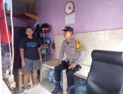 Sambangi Tempat Kos Bhabinkamtibmas Kartini Bersama Ketua RT