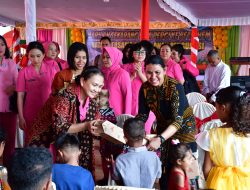 Ketua Umum Bhayangkari Rayakan Natal Bersama Korban Erupsi Gunung Lewotobi