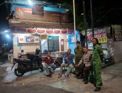 Arahan Bhabinkamtibmas Karang Anyar Di Pos Satkamling RW 010