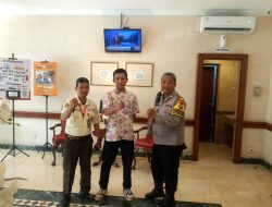 Jelang Malam Tahun Baru Bhabinkamtibmas Mangga Dua Selatan Sambang Di Perkantoran Publick