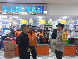 Polsubsektor Roxy Gelar Patroli Antisipasi Kejahatan di Roxy Mas