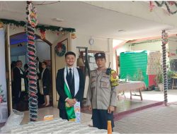 Bhabinkamtibmas Petojo Utara Amankan Ibadah Awal Tahun di Gereja GPIB Betlehem