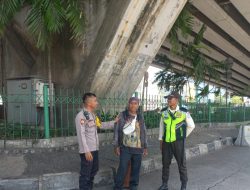 Polsubsektor Roxy Lakukan Patroli dan Sambang di Kawasan Kolong Roxy Mas