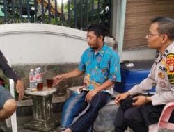 Bhabinkamtibmas Cempaka Putih Timur Sambang Warga, Tingkatkan Kerja Sama Dalam Menjaga Keamanan Lingkungan