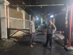 Dini Hari Bhabinkamtibmas Kebon Kacang Patroli Kewilayahan RW 05