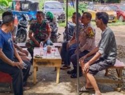 Bhabinkamtibmas Cempaka Putih Timur dan Babinsa Sambangi Warga untuk Jaga Kamtibmas