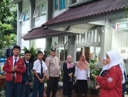 Pelayanan Bhabinkamtibmas Menteng Di SMPN 280 Menteng Jakarta Pusat