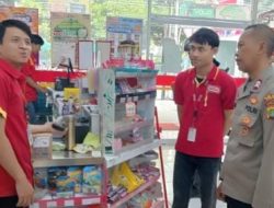 Panit Binmas Polsek Cempaka Putih Sambangi Karyawan Minimarket