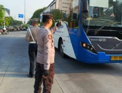 Pelayanan Polri Pagi Hari Sepanjang Jl Gunung Sahari Raya
