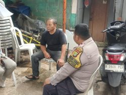Patroli Dialogis Bhabinkamtibmas Kelurahan Petamburan Siang Hari Pemukiman RW 07