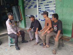 Patroli Dialogis Kapolsubsektor Galur: Sambang ke Pasar Gembrong untuk Berikan Imbauan kepada Juru Parkir