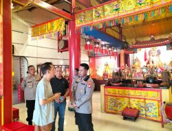 Kapolsek Sawah Besar Tinjau Langsung Wihara untuk Pastikan Pengamanan Perayaan Imlek 2025