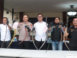 Polsek Metro Gambir Amankan Dua Remaja Bersenjata Tajam Saat Akan Tawuran