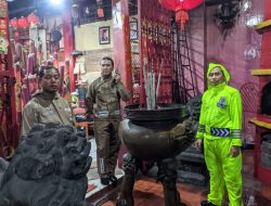 Hujan Jelang Imlek Bhabinkamtibmas Benhil Pengecekan Genangan Air