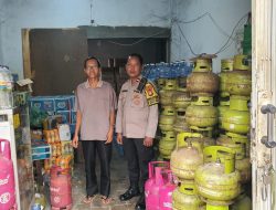 Patroli Bersama Bhabinkamtibmas dan Babinsa Pasar Baru Sambangi Agen Gas Elpiji 3 Kg