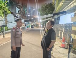 Ciptakan Kamtibmas Bhabinkamtibmas Benhil Patroli Kewilayahan Dan Kunjungi Poskamling RT 02/04