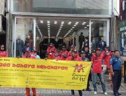 Cegah Tawuran dan Kebakaran, Bhabinkamtibmas Pasar Baru Berikan Arahan kepada Warga dan Pedagang