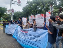 “Koalisi Mahasiswa Riau Gelar Aksi Solidaritas di Kementerian BUMN dan Istana Presiden”