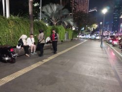 Patroli Penolong Menteng Himbauan Kamtibmas Di Jalan Mh Thamrin Untuk Ciptakan Situasi Aman Kondusif