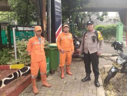 Bhabinkamtibmas Gondangdia Himbauan Kamtibmas Petugas PPSU Kelurahan Gondangdia