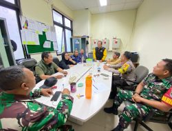 Sinergitas Tiga Pilar, Bhabinkamtibmas Kelurahan Utan Panjang Hadiri Rapat Koordinasi LMK