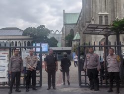 Pelayanan Polri Dalam Pengamanan  Ibadah Misa di Gereja Katedral Sawah Besar