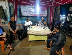 Bhabinkamtibmas Kebon Sirih Bersama Warga Lakukan Pemantauan Perbatasan Untuk Antisipasi Tawuran Dan Kejahatan Malam Hari