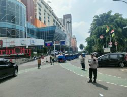 Personel Polsektro Tanah Abang Patroli Siang Hari Kawasan Thamrin City