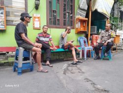Bhabinkamtibmas Kelurahan Gambir Lakukan Patroli Dialogis di RW 04 Jakarta Pusat