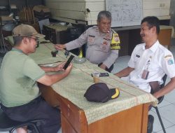 Bhabinkamtibmas Petojo Selatan Laksanakan Sambang dan Cooling System di RW 04